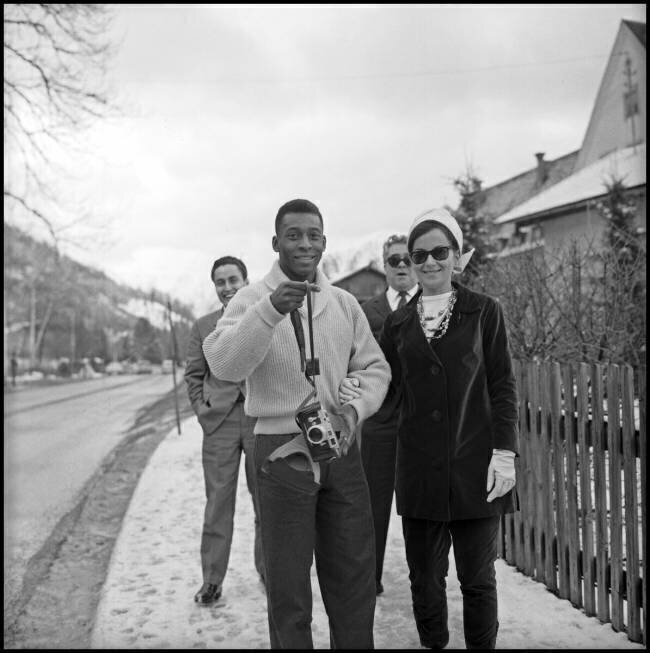 Pelé et sa femme Rosemeri dos Reis Cholbi pendant leur lune de miel anonyme