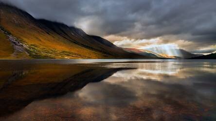 Breakthrough (John Fan) - Muzeo.com