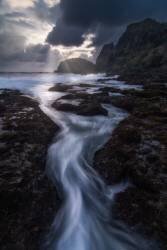 Broken (Ade Rizal) - Muzeo.com