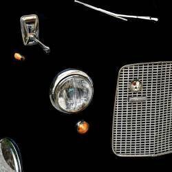 Do-it-yourself car (Raffaele Corte) - Muzeo.com