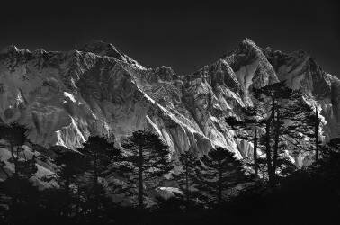 Everest view (Sorin Tanase) - Muzeo.com