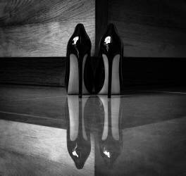 Ice (Erik Schottstaedt) - Muzeo.com