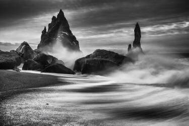 Iceland Rocks (Philip Eaglesfield ) - Muzeo.com