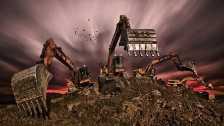 Invasion (Peter Majkut) - Muzeo.com