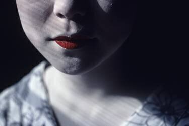 Jeune Geisha (Karen Kasmauki) - Muzeo.com