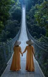 Le pont (Fira Mikael) - Muzeo.com