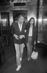 Serge Gainsbourg and Bambou leaving the Elysee Montmartre (anonyme) - Muzeo.com
