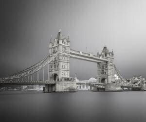 Tower bridge (Ahmed Thabet) - Muzeo.com