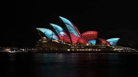 Vivid (C.S. Tjandra) - Muzeo.com