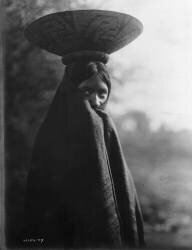 Jeune fille Maricopa (Edward S. Curtis) - Muzeo.com
