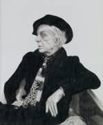 Quentin Crisp (Max Ferguson) - Muzeo.com