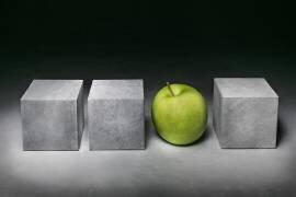 In between (Christophe Verot) - Muzeo.com