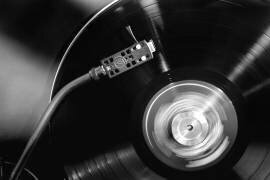 Vinyle 002 (1x Studio III) - Muzeo.com