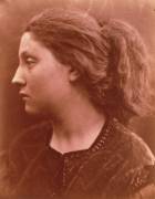 Adriana (Julia Margaret Cameron) - Muzeo.com